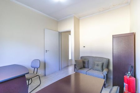 Casa à venda com 4 quartos, 210m² em Vila Olímpia, São Paulo