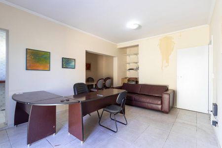 Casa à venda com 4 quartos, 210m² em Vila Olímpia, São Paulo