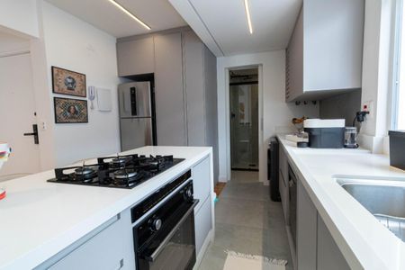 Apartamento à venda com 2 quartos, 67m² em Itaim Bibi, São Paulo