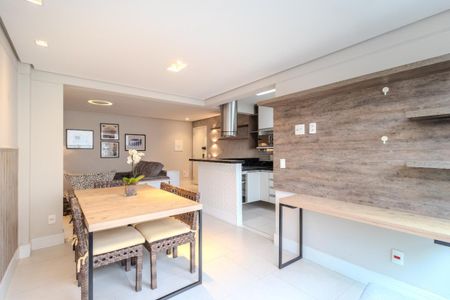 Apartamento à venda com 2 quartos, 69m² em Vila Gertrudes, São Paulo