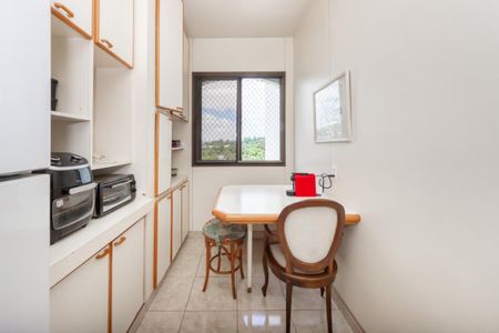 Apartamento à venda com 4 quartos, 247m² em Real Parque, São Paulo