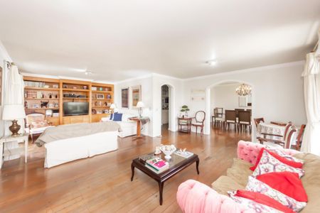 Apartamento à venda com 4 quartos, 247m² em Real Parque, São Paulo