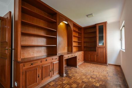 Apartamento à venda com 288m², 4 quartos e 2 vagas