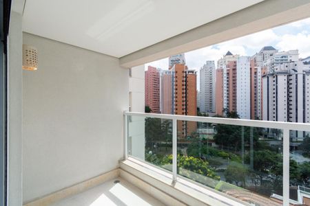 Apartamento à venda com 4 quartos, 335m² em Vila Uberabinha, São Paulo