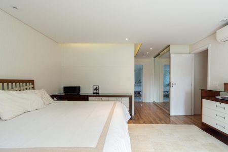 Apartamento à venda com 335m², 4 quartos e 3 vagas