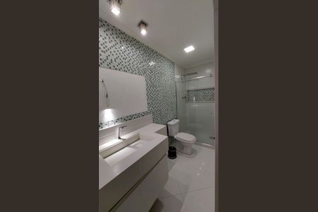 Casa para alugar com 96m², 2 quartos e 1 vaga Casa para alugar com 96m², 2 quartos e 1 vagaBanheiro da Suíte