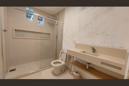 Casa para alugar com 96m², 2 quartos e 1 vaga Casa para alugar com 96m², 2 quartos e 1 vagaBanheiro