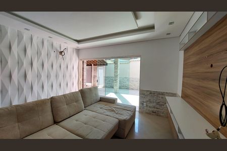 Casa para alugar com 96m², 2 quartos e 1 vaga Casa para alugar com 96m², 2 quartos e 1 vagaSala