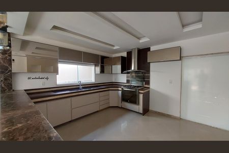 Casa para alugar com 96m², 2 quartos e 1 vaga Casa para alugar com 96m², 2 quartos e 1 vagaCozinha