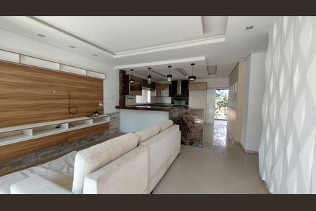 Casa para alugar com 96m², 2 quartos e 1 vaga Casa para alugar com 96m², 2 quartos e 1 vagaSala