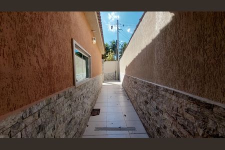 Casa para alugar com 96m², 2 quartos e 1 vaga Casa para alugar com 96m², 2 quartos e 1 vagaCorredor Lateral