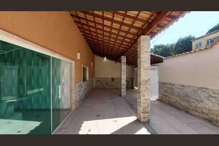Casa para alugar com 96m², 2 quartos e 1 vaga Casa para alugar com 96m², 2 quartos e 1 vagaVaranda