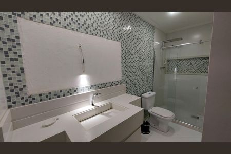 Casa para alugar com 96m², 2 quartos e 1 vaga Casa para alugar com 96m², 2 quartos e 1 vagaBanheiro da Suíte