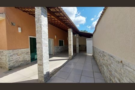 Casa para alugar com 96m², 2 quartos e 1 vaga Casa para alugar com 96m², 2 quartos e 1 vagaVaranda