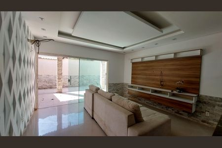 Casa para alugar com 96m², 2 quartos e 1 vaga Casa para alugar com 96m², 2 quartos e 1 vagaSala
