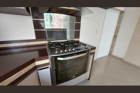 Casa para alugar com 96m², 2 quartos e 1 vaga Casa para alugar com 96m², 2 quartos e 1 vagaCozinha