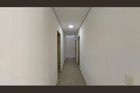 Casa para alugar com 96m², 2 quartos e 1 vaga Casa para alugar com 96m², 2 quartos e 1 vagaCorredor