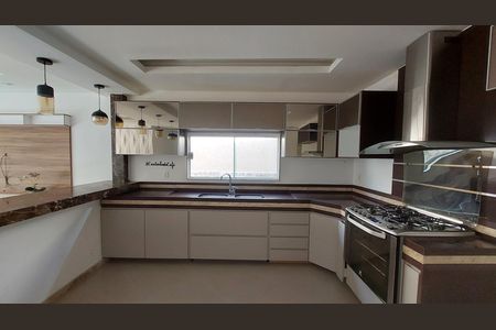 Casa para alugar com 96m², 2 quartos e 1 vaga Casa para alugar com 96m², 2 quartos e 1 vagaCozinha
