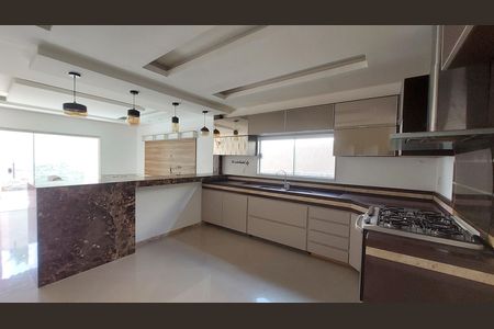 Casa para alugar com 96m², 2 quartos e 1 vaga Casa para alugar com 96m², 2 quartos e 1 vagaCozinha