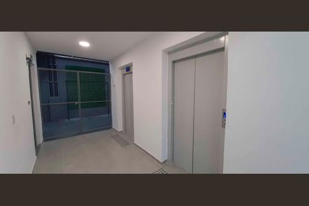 Apartamento para alugar com 37m², 2 quartos e 1 vaga Apartamento para alugar com 37m², 2 quartos e 1 vagaElevadores