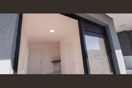 Apartamento para alugar com 37m², 2 quartos e 1 vaga