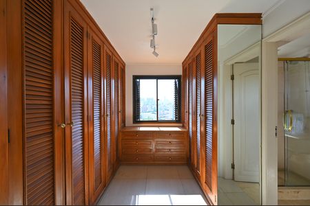 Apartamento para alugar com 200m², 2 quartos e 3 vagasSuíte 1