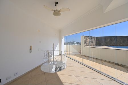 Apartamento para alugar com 200m², 2 quartos e 3 vagasCobertura