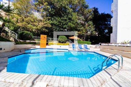 Apartamento para alugar com 200m², 2 quartos e 3 vagas Apartamento para alugar com 200m², 2 quartos e 3 vagasPiscina