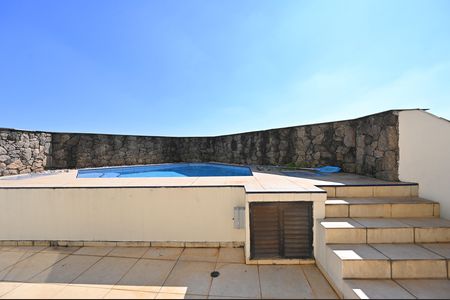 Apartamento para alugar com 200m², 2 quartos e 3 vagasPiscina