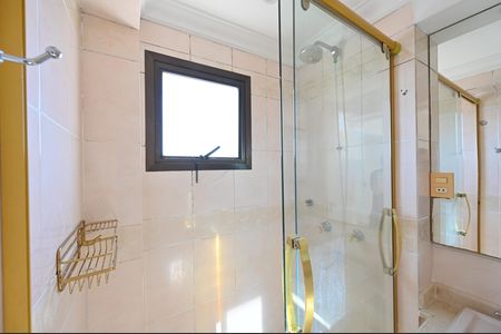 Apartamento para alugar com 200m², 2 quartos e 3 vagasBanheiro da Suíte 1