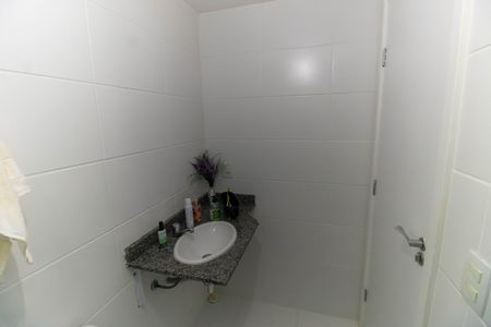 Apartamento à venda com 60m², 2 quartos e 1 vaga Apartamento à venda com 60m², 2 quartos e 1 vagaBanheiro da Suíte