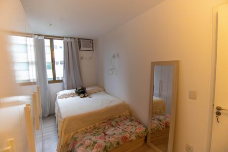 Apartamento à venda com 60m², 2 quartos e 1 vaga Apartamento à venda com 60m², 2 quartos e 1 vagaSuíte