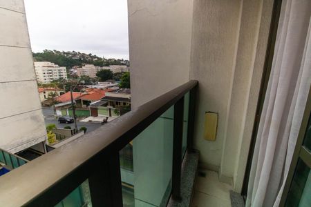 Varanda da Sala de apartamento à venda com 2 quartos, 60m² em Pendotiba, Niterói