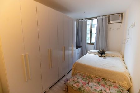 Apartamento à venda com 60m², 2 quartos e 1 vaga Apartamento à venda com 60m², 2 quartos e 1 vagaSuíte