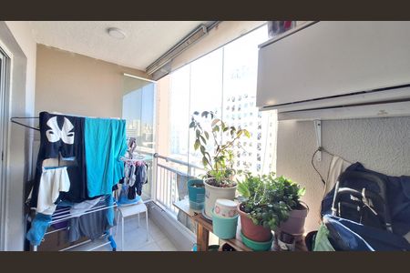Varanda  da sala de apartamento para alugar com 2 quartos, 46m² em Barra Funda, São Paulo