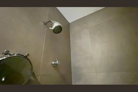 Studio para alugar com 32m², 1 quarto e 1 vaga Studio para alugar com 32m², 1 quarto e 1 vagaBanheiro
