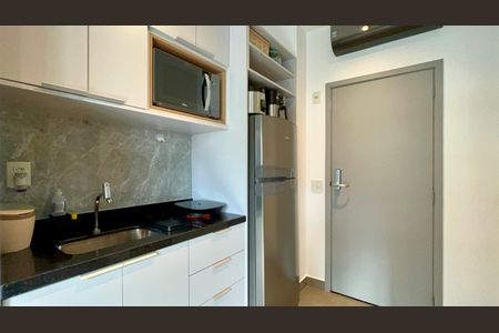 Studio para alugar com 32m², 1 quarto e 1 vaga Studio para alugar com 32m², 1 quarto e 1 vagaCozinha