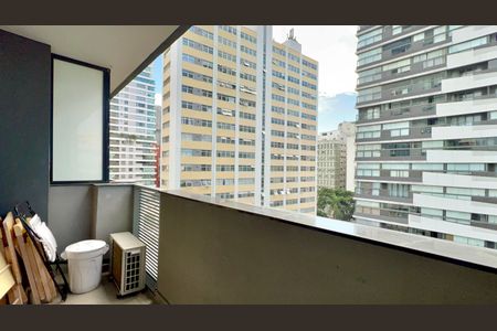 Studio para alugar com 32m², 1 quarto e 1 vaga Studio para alugar com 32m², 1 quarto e 1 vagaVaranda