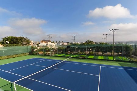 Casa de condomínio à venda com 299m², 5 quartos e 4 vagas Casa de condomínio à venda com 299m², 5 quartos e 4 vagasQuadra Esportiva