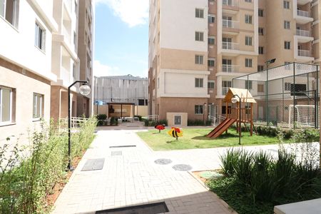 Apartamento para alugar com 37m², 2 quartos e sem vagaÁrea comum 