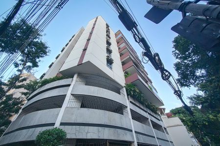 Apartamento para alugar com 82m², 2 quartos e 1 vaga Apartamento para alugar com 82m², 2 quartos e 1 vagaFachada