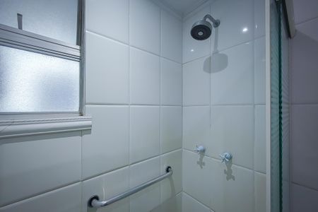 Apartamento para alugar com 82m², 2 quartos e 1 vaga Apartamento para alugar com 82m², 2 quartos e 1 vagaBanheiro da Suíte