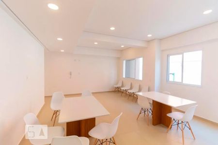 Apartamento à venda com 38m², 2 quartos e 1 vaga Apartamento à venda com 38m², 2 quartos e 1 vagaÁrea comum - Salão de festas