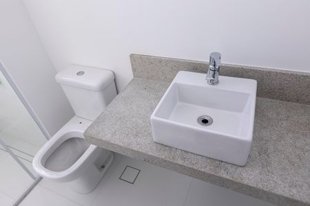 Apartamento à venda com 84m², 2 quartos e 2 vagas Apartamento à venda com 84m², 2 quartos e 2 vagasBANHEIRO SUITE Nº 1