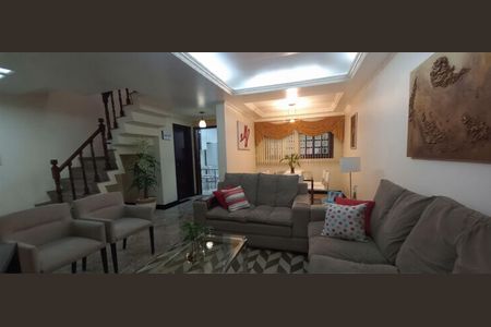 Casa à venda com 4 quartos, 183m² em Vila Regente Feijó, São Paulo