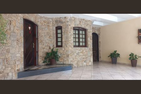Casa à venda com 4 quartos, 183m² em Vila Regente Feijó, São Paulo