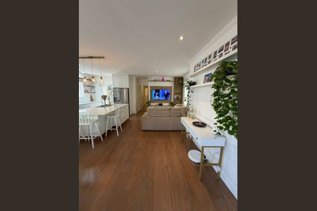 Casa à venda com 190m², 4 quartos e 2 vagas Casa à venda com 190m², 4 quartos e 2 vagasSala de Jantar