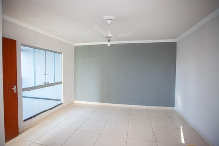 Casa para alugar com 180m², 3 quartos e 4 vagas Casa para alugar com 180m², 3 quartos e 4 vagasQuarto Suíte