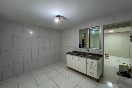 Casa de condomínio para alugar com 60m², 2 quartos e sem vaga Casa de condomínio para alugar com 60m², 2 quartos e sem vagaCozinha