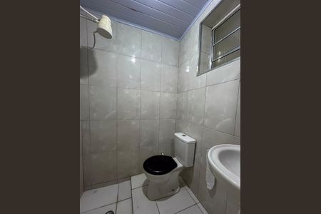 Casa de condomínio para alugar com 60m², 2 quartos e sem vaga Casa de condomínio para alugar com 60m², 2 quartos e sem vagaBanheiro